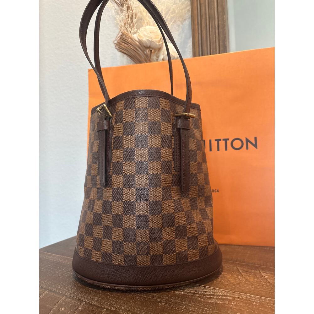Louis Vuitton Damier Ebene bucket bag - Picture 3 of 11
